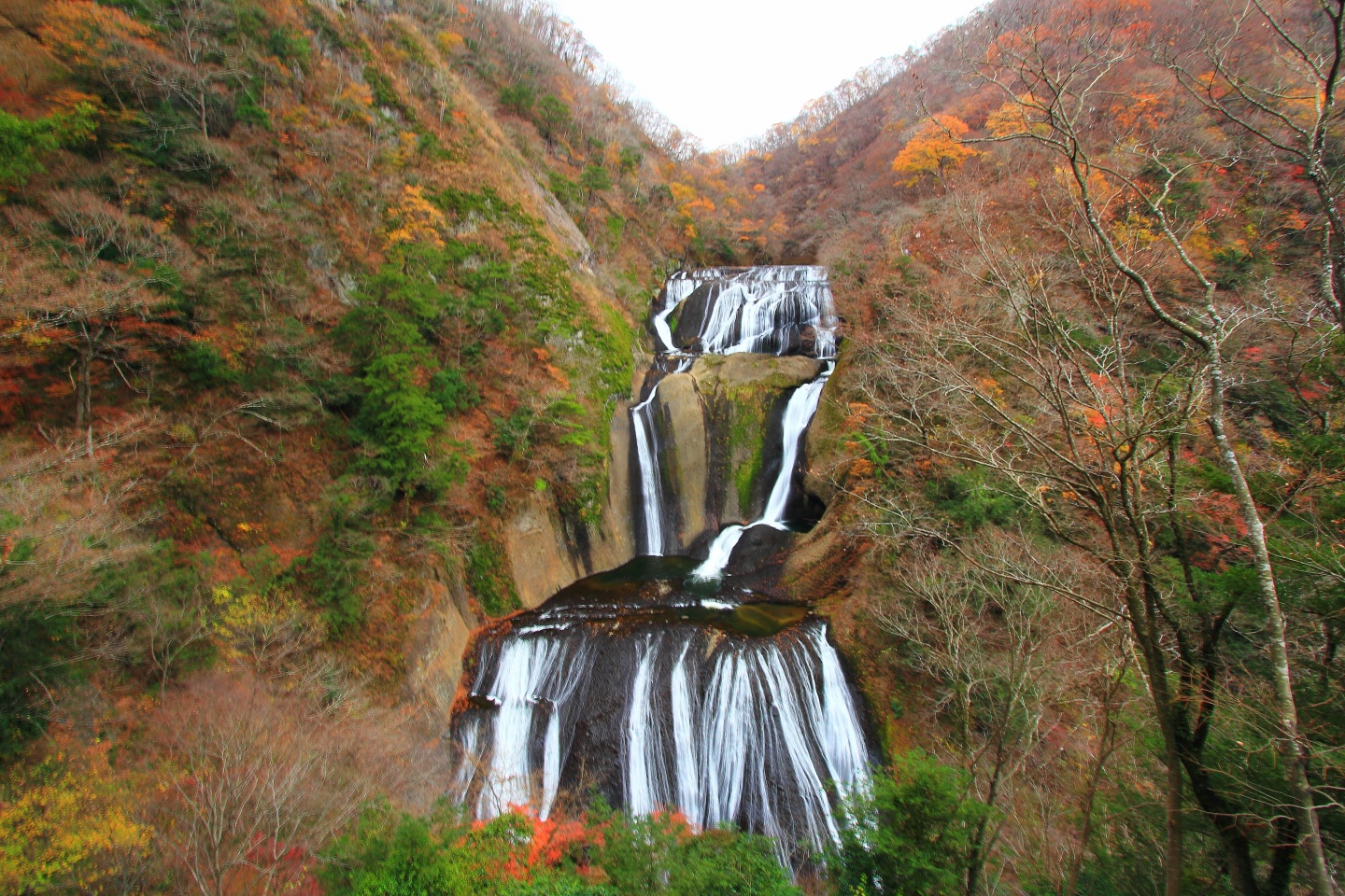 袋田の滝（ふくろだのたき）