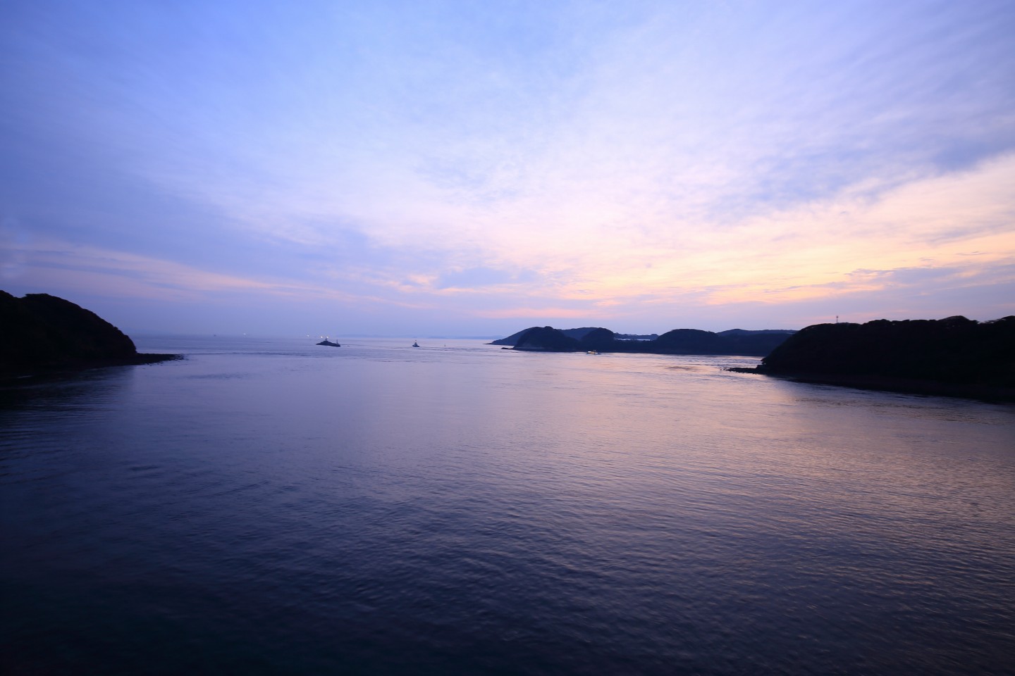 平戸海上ホテルからの夜明け風景